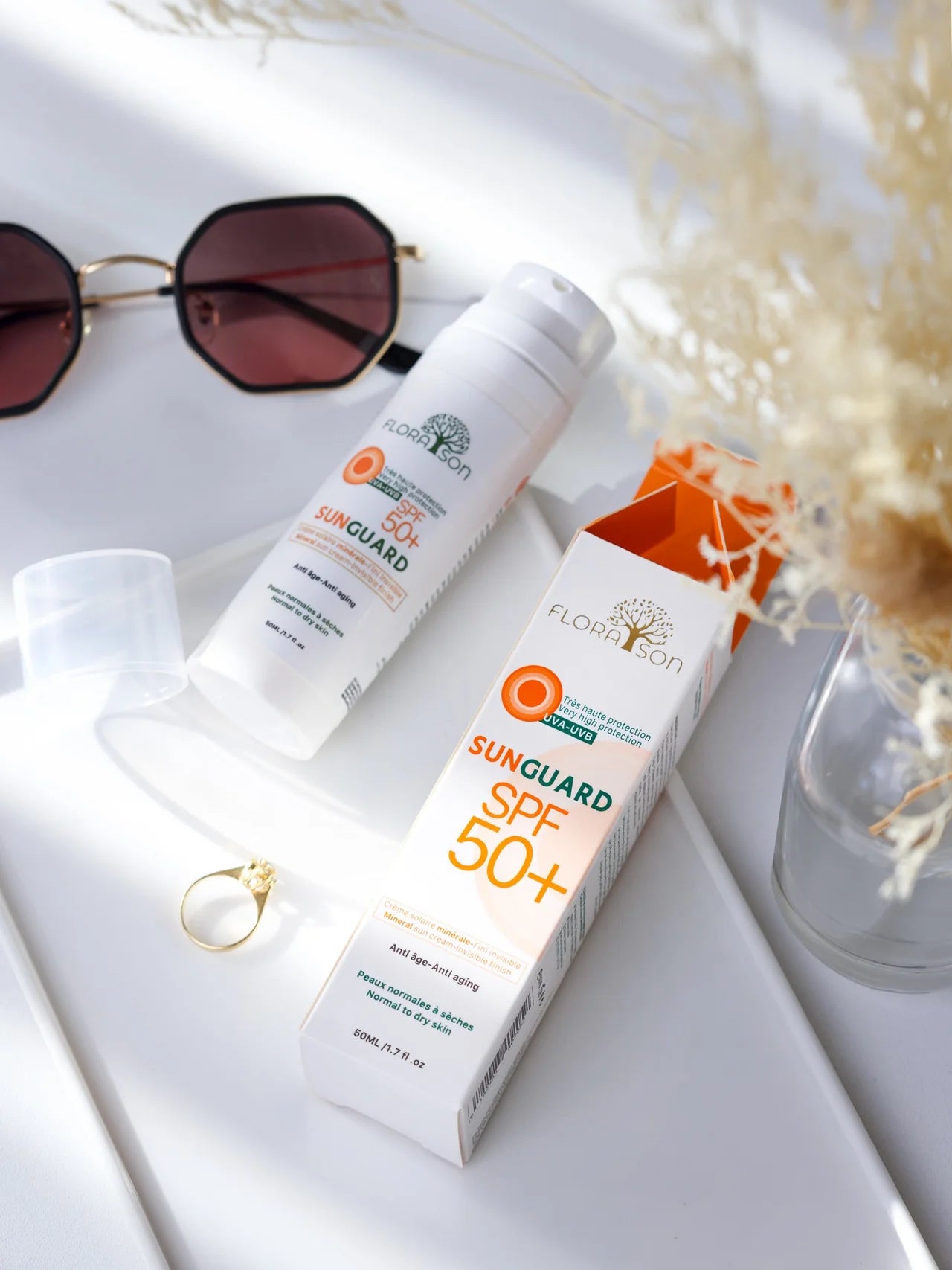 واقي الشمس SPF 50+ غير مرئي – للبشرة العادية إلى الجافة